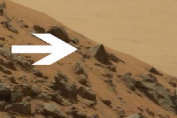 Mars ve Elysium Piramitleri